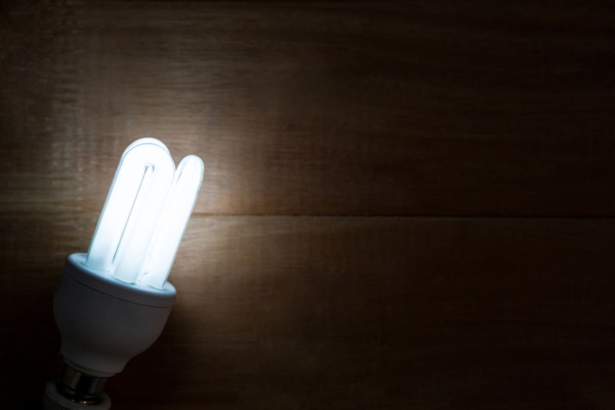 Cortes de luz. Foto: Freepik