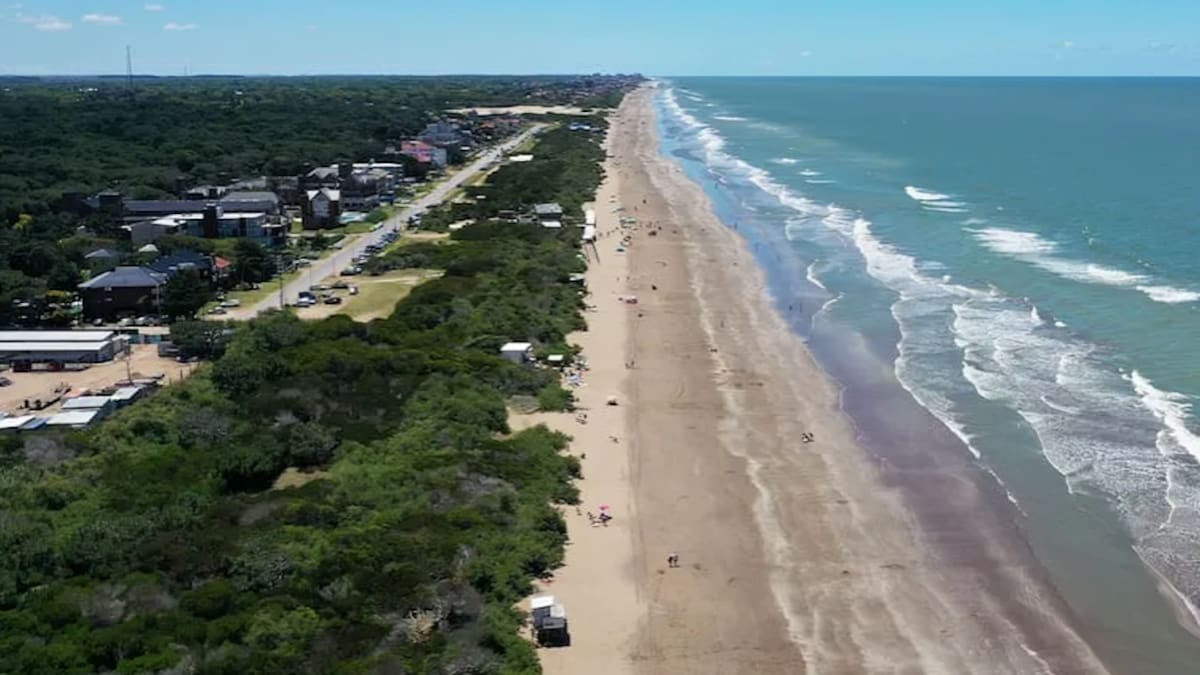 Costa del Este es un balneario de Argentina ubicado en la provincia de Buenos Aires y pertenece al Partido de La Costa.