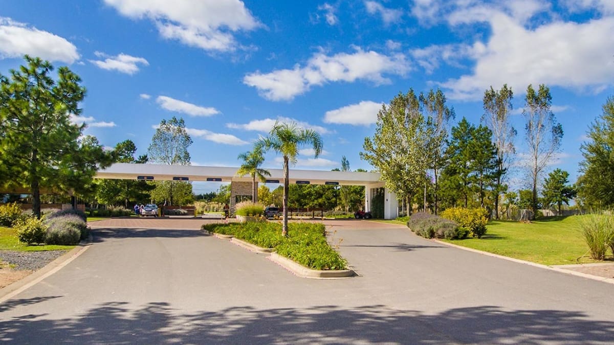 Escalofriante robo en el country Terralagos de Canning: "Me pusieron una ametralladora en la cara"