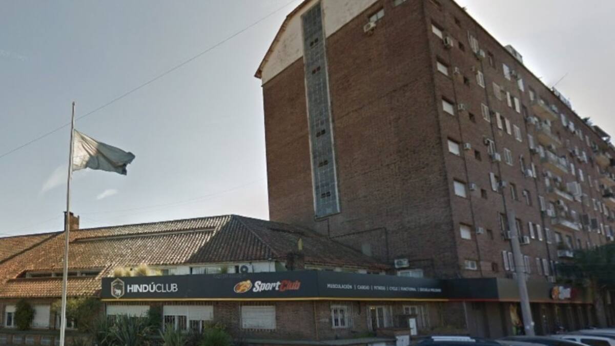 Crimen en el Hindú Club de un joven que vendía dólares por Facebook.