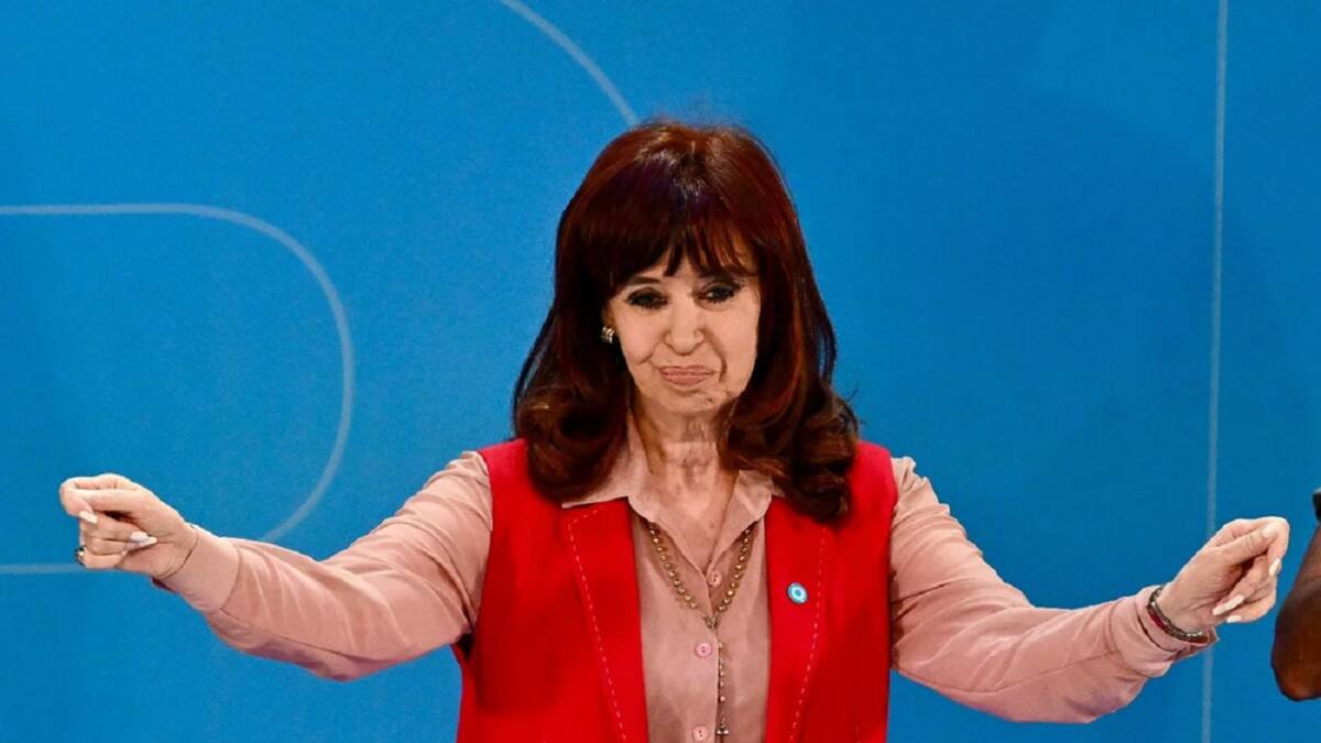 Cristina Kirchner asume la presidencia del PJ. Foto: NA