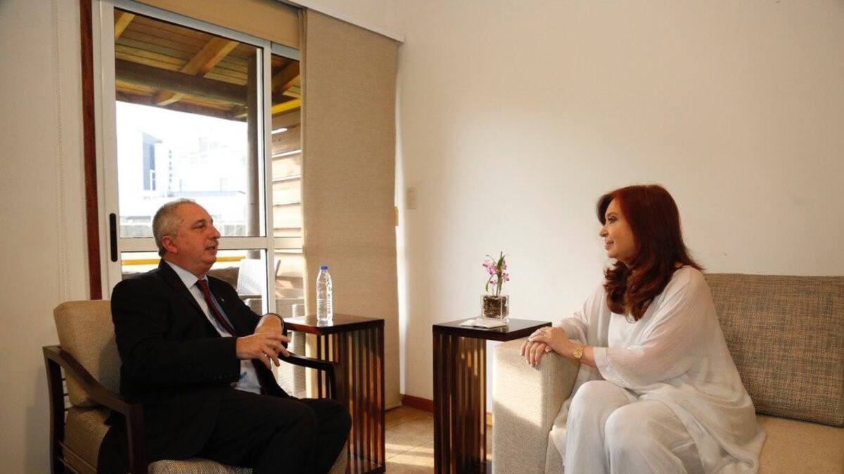 Cristina Kirchner en Misiones junto a Hugo Passalacqua, ex presidente de Paraguay
