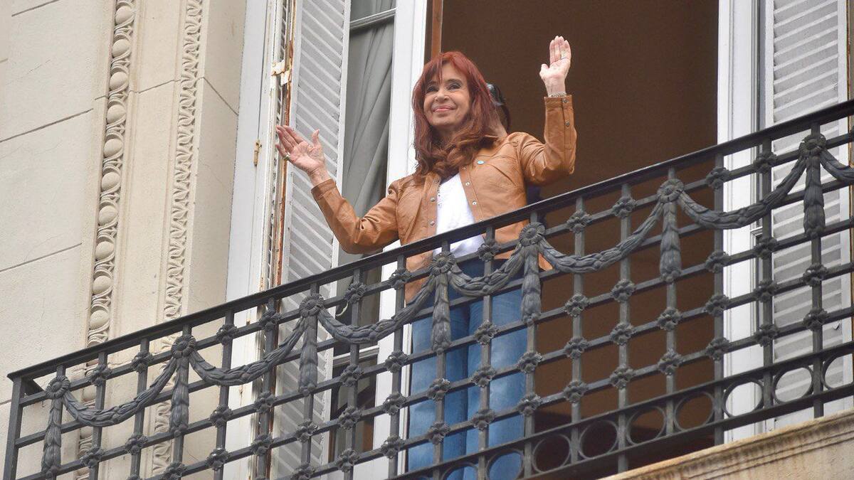 La Cámara de Casación rechazó los pedidos de Cristina Kirchner para que le quiten la tobillera y se flexibilice su régimen de visitas