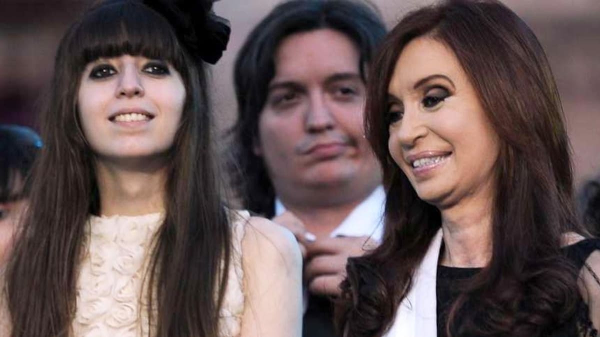 Cristina Kirchner y sus hijos