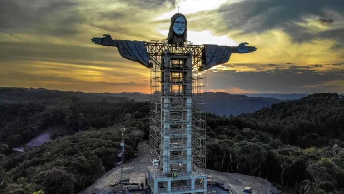 Cristo construcción, Brasil