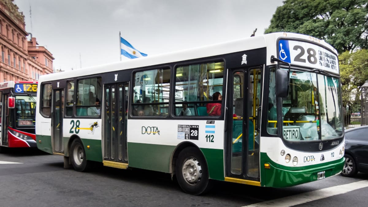 Oficial y confirmado: cuánto cobran los choferes de colectivo en septiembre con aumento y viáticos
