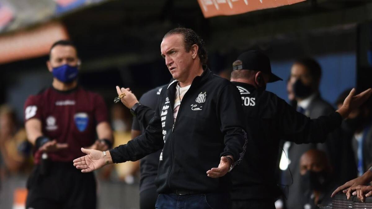 Cuca, entrenador de Santos de Brasil, Reuters.