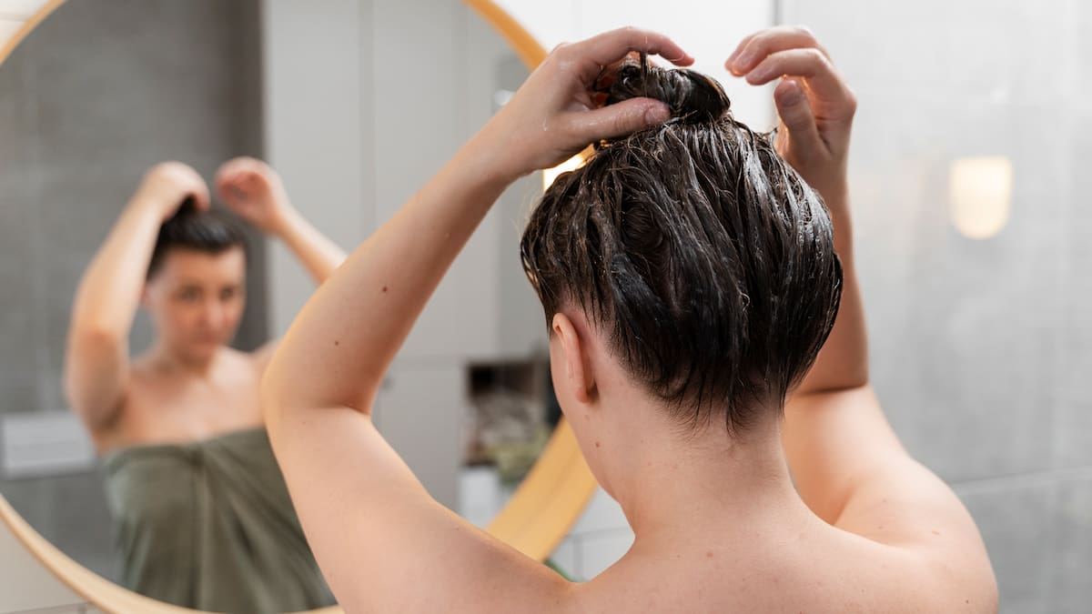 Crema para peinar: el verdadero aliado del otoño para transformar tu pelo sin necesidad de ir a la peluquería