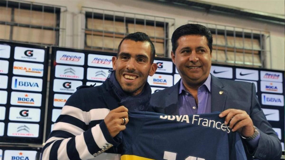 Daniel Angelici y Carlos Tevez, Boca Juniors.