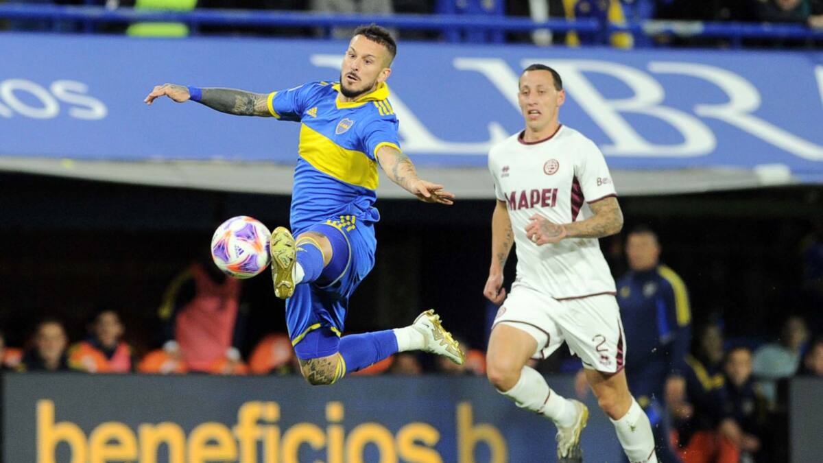 Darío Benedetto cuestionó a los hinchas de Boca que lo criticaron. Foto: Télam.