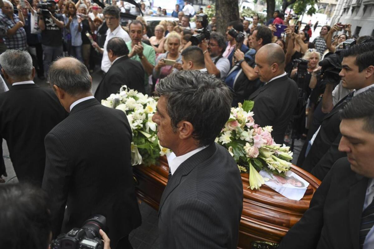 Débora Pérez Volpin - último adiós NA