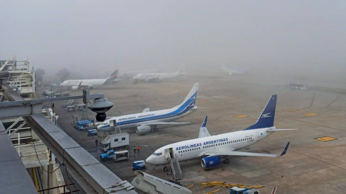 Demoras en Aeroparque por las lluvias. Foto: NA