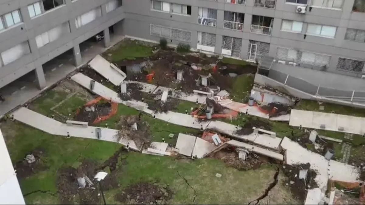 Derrumbe en Parque Patricios: los vecinos pudieron ingresar a sus domicilios por sus elementos personales