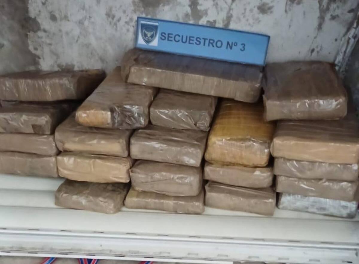 Desarticularon una banda que compraba droga en Paraguay y la cruzaba al país en canoas