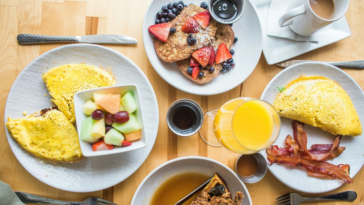 Para arrancar bien el día, un buen desayuno es clave. Foto Unsplash.