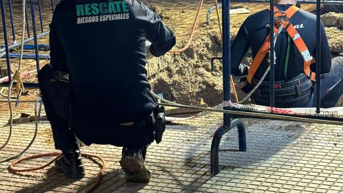 Descubren un túnel de casi 3 metros hecho para robar un banco en San Isidro. (Fotos: PBA)