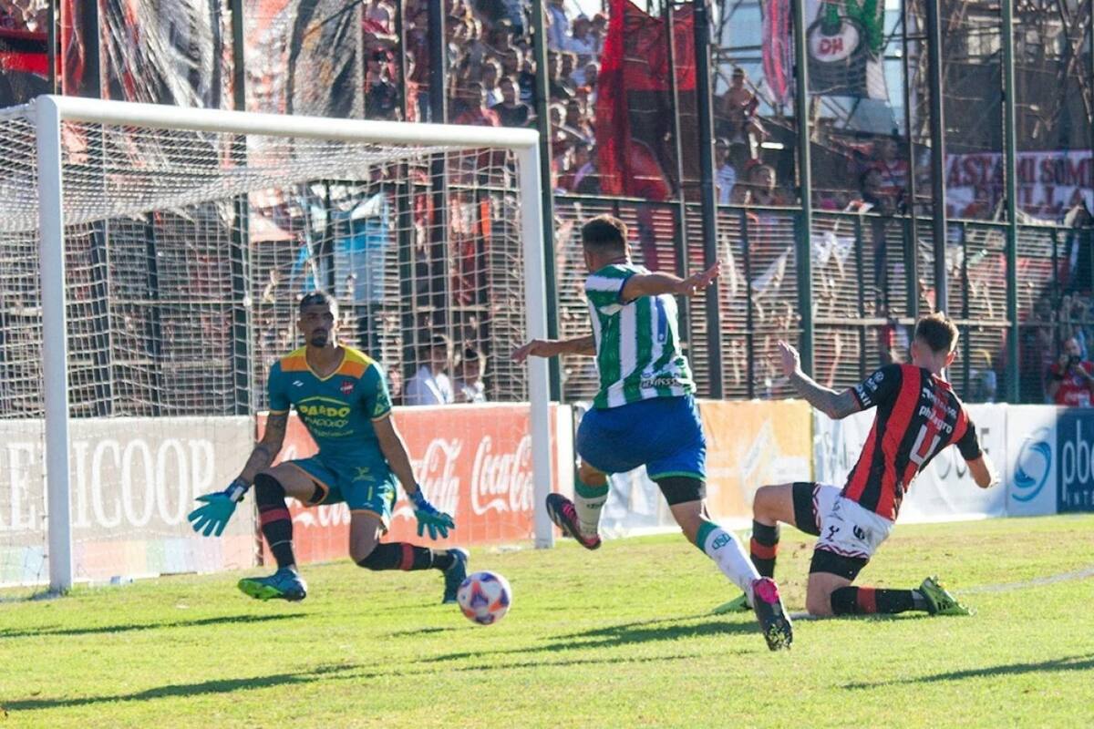 Desempate entre la Primera B y el Federal A, Douglas Haig vs. San Miguel. Foto: Prensa San Miguel.
