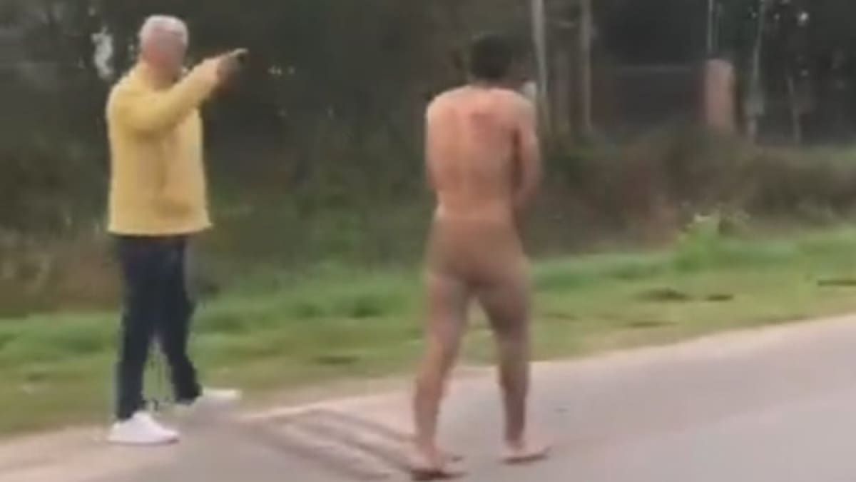 Desnudan a hombre por robar en La Plata. Fuente: Captura