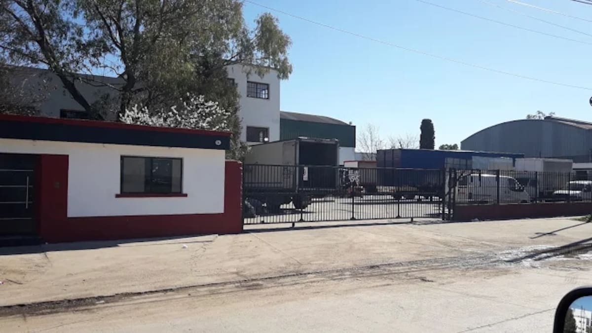 Polémica en una reconocida empresa de productos de limpieza: empleados denuncian que quiso pagar la indemnización con papel higiénico