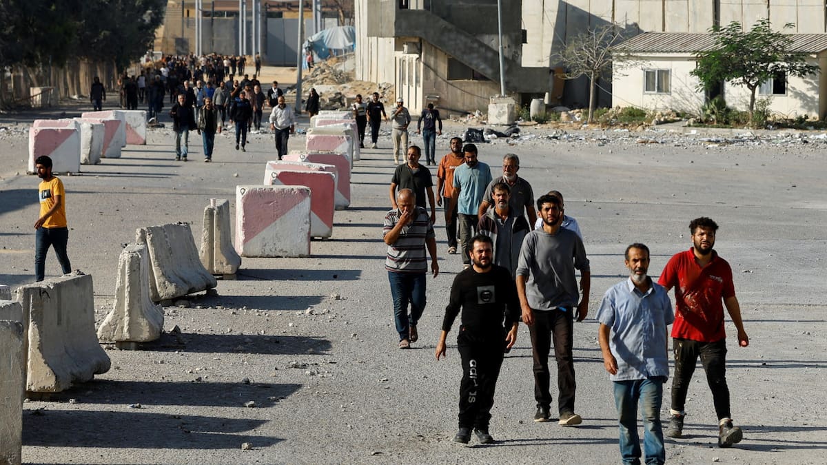 Desplazamiento de palestinos de Gaza. Foto: Reuters.