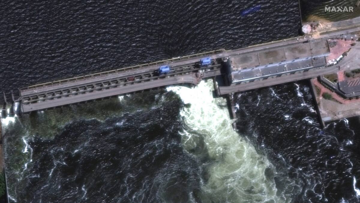 Destrucción de la represa de Kajovka, Ucrania. Foto: Reuters.
