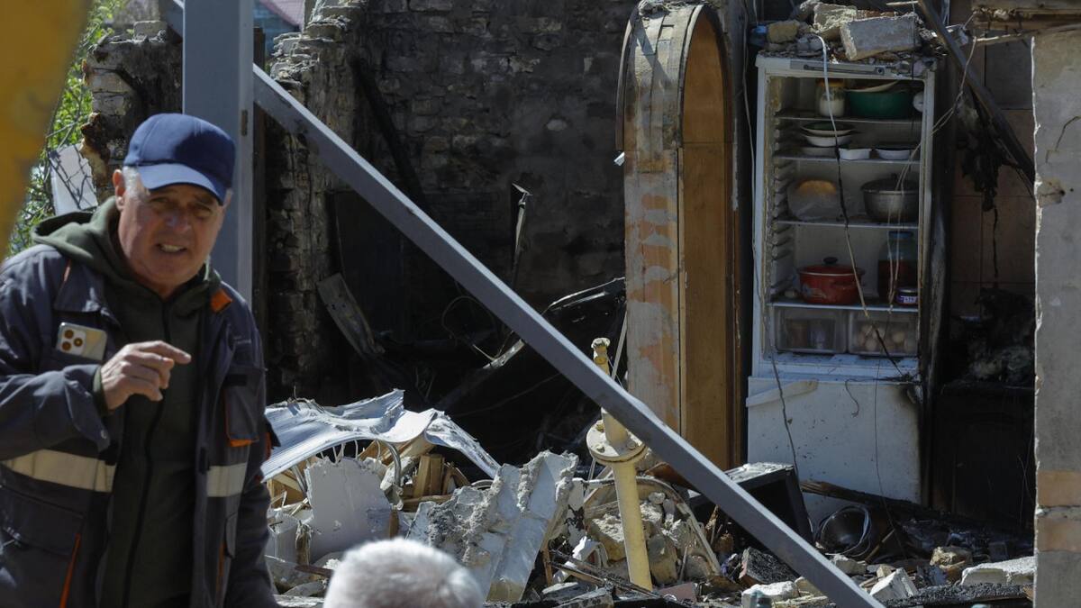 Destrucción en Ucrania tras ataque ruso. Foto: EFE.