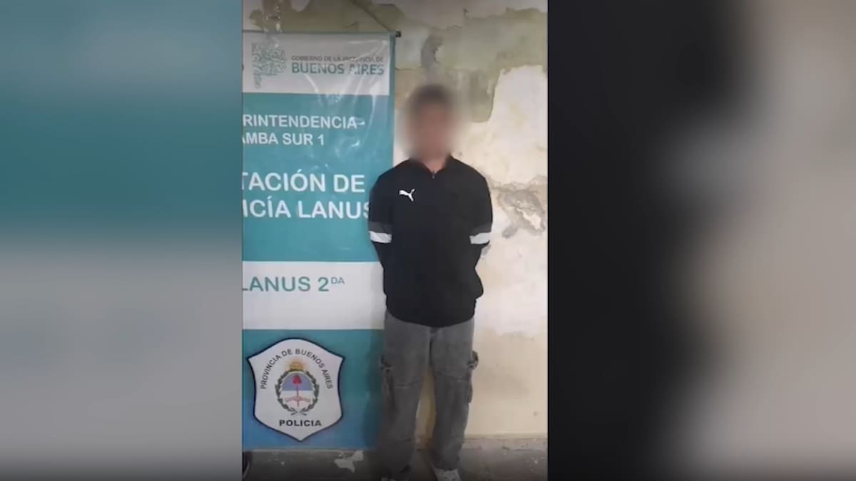 Gracias a la intervención del Centro de Monitoreo de Lanús, se detuvo a dos delincuentes que habían robado una camioneta