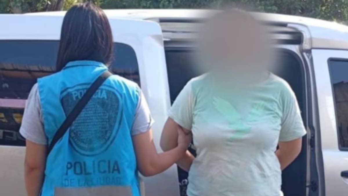 Detención de falsa cuidadora que robaba a adultos mayores.
