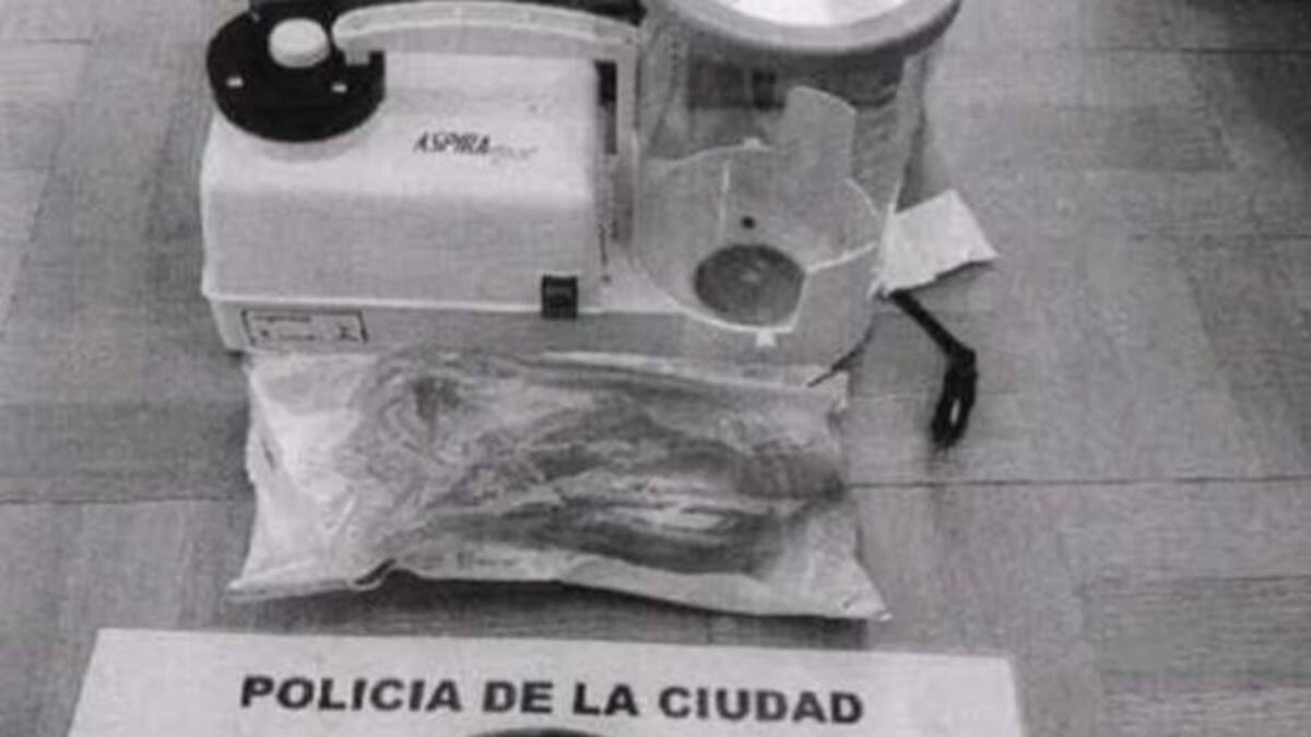 Detuvieron a un odontólogo que hacía operaciones estéticas sin título médico, NA