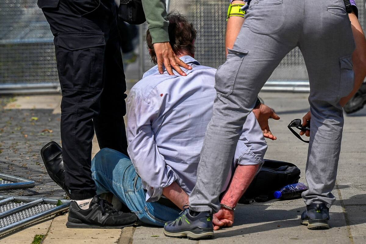 Detuvieron a una persona tras el atentado. Foto: Reuters.