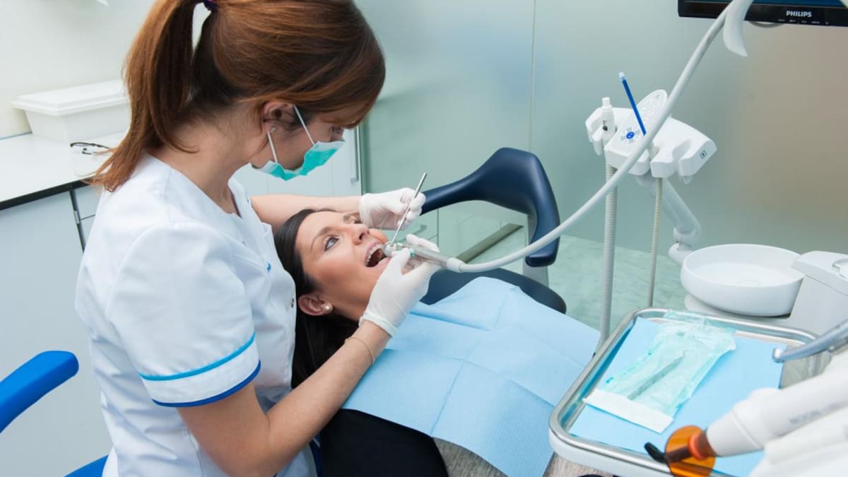 Día del Odontólogo, efemérides