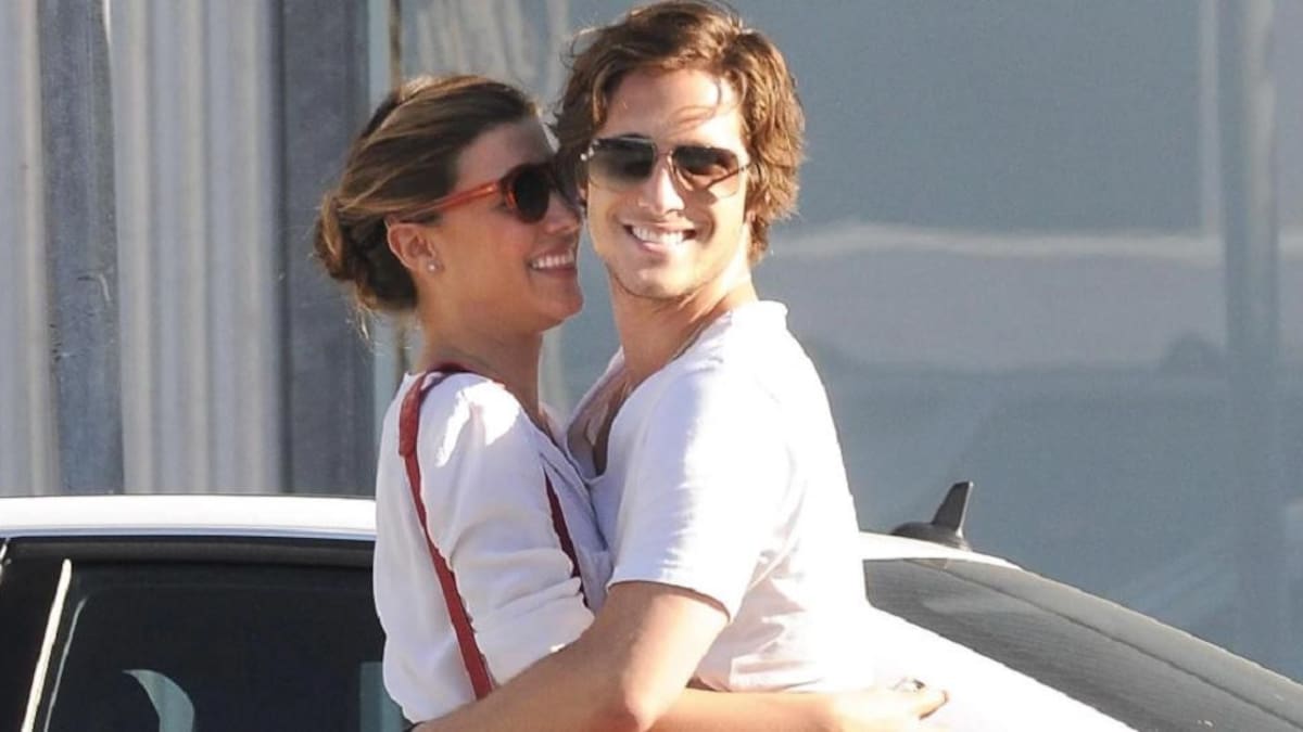 Diego Boneta y Stephanie Salas