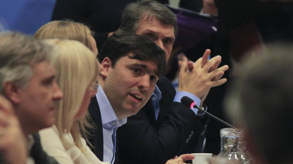 Bossio: "Tenemos como tarea recuperar la confianza de los argentinos"