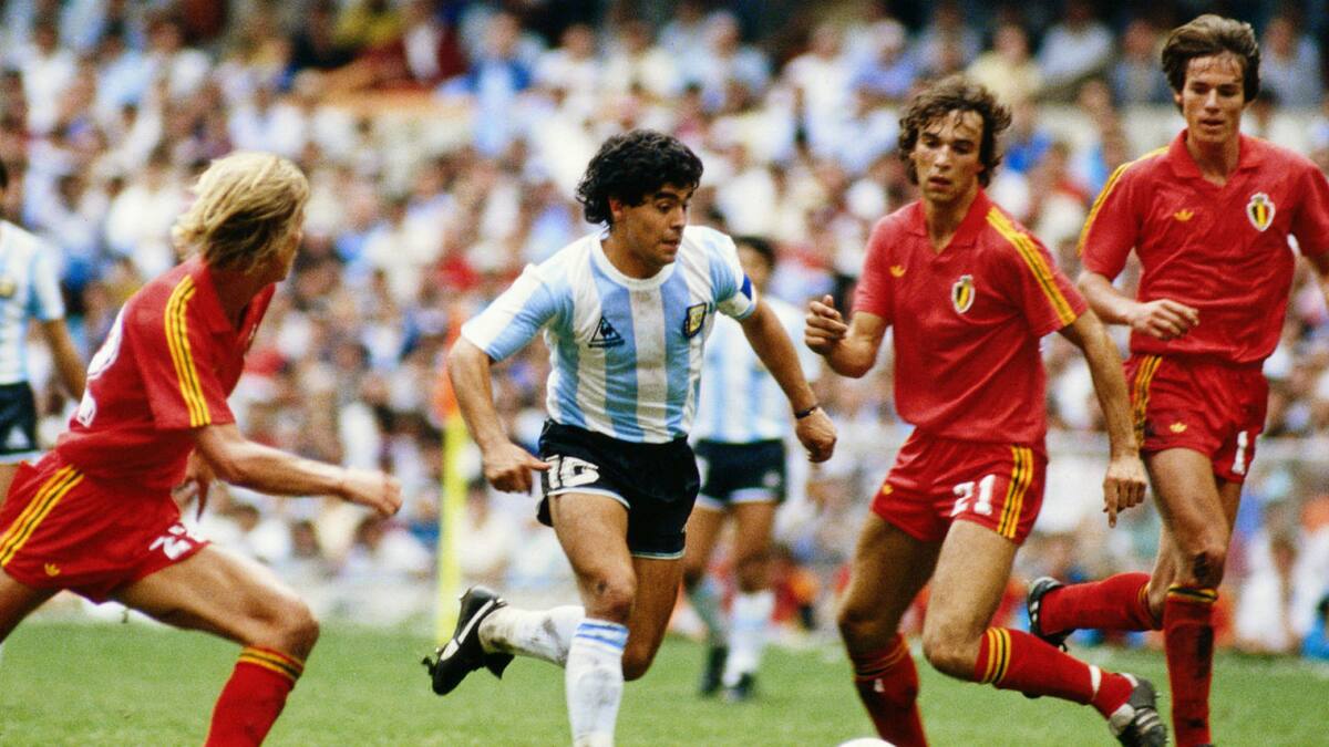 Diego Maradona vs Bélgica; Mundial 1986.
