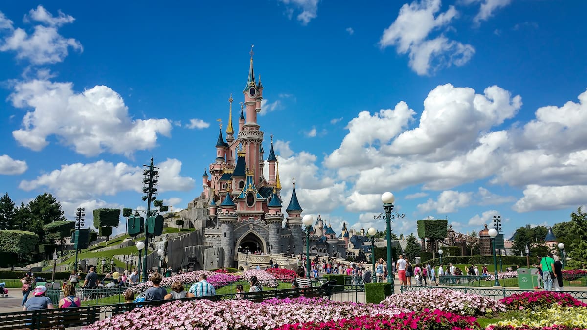 Disney, Disneyland.