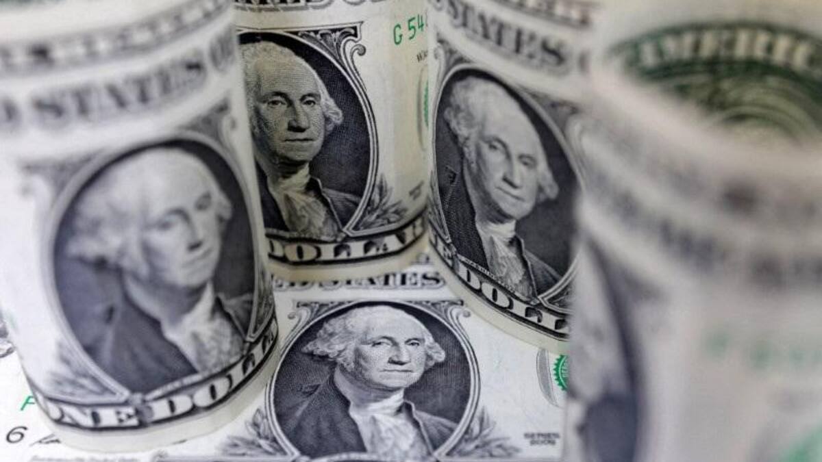 Dólar Blue: la divisa paralela comenzó la semana en alza