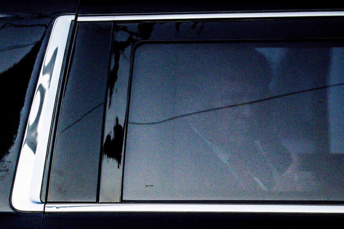 Donald Trump a la salida de la prisión de Fulton, Georgia. Foto: Reuters.