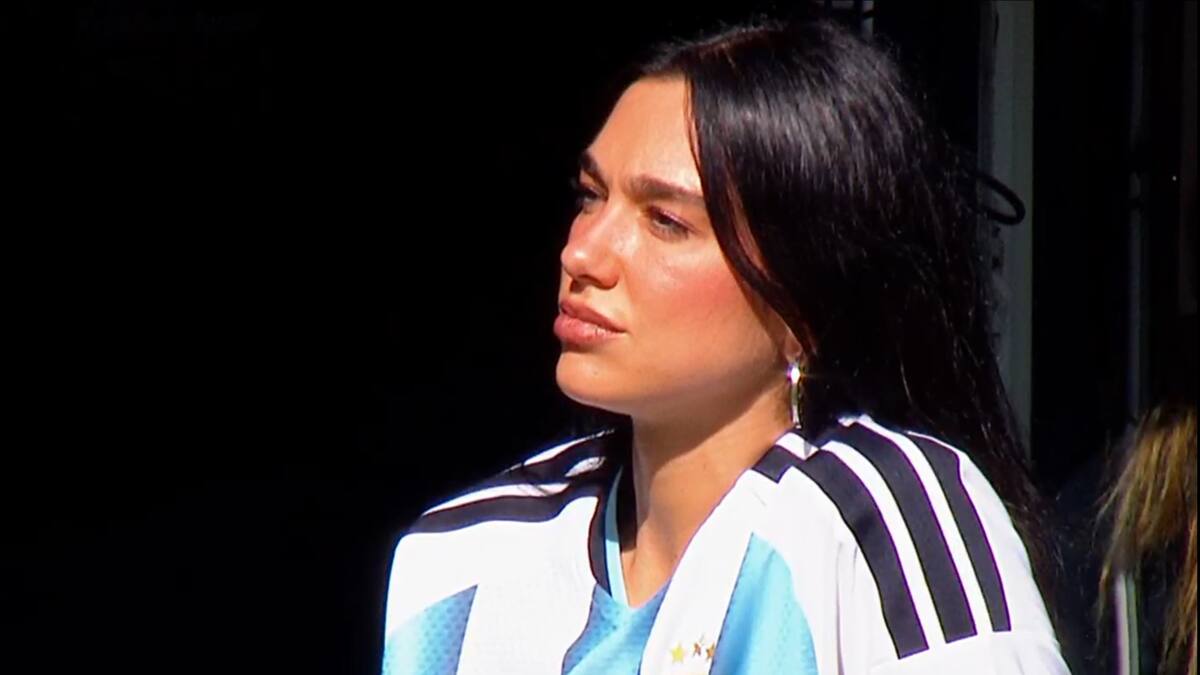 Video: Dua Lipa dijo presente en La Bombonera para el Superclásico entre Boca y River