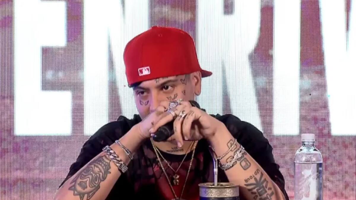 Duki durante la conferencia de prensa. Foto: Captura de video.