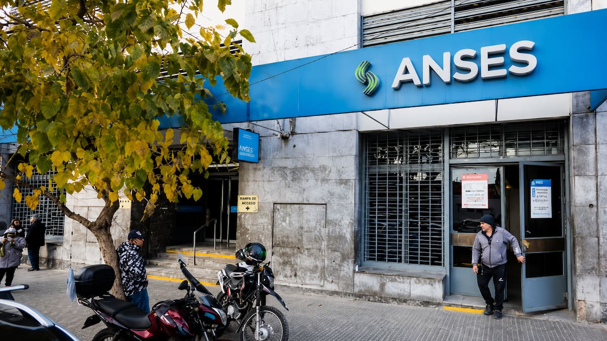 ANSES cambia el bono para jubilados desde el 25 de agosto: quiénes cobrarán menos y cómo calcular el monto
