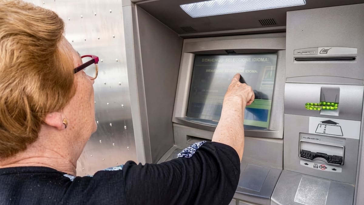 Cajeros automáticos en junio: cuánto efectivo se puede retirar por banco y qué cambia para los usuarios
