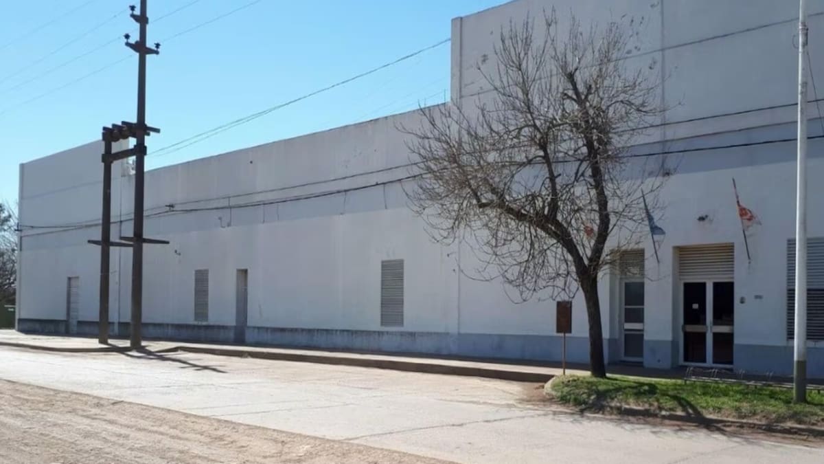 Una histórica fábrica láctea de Santa Fe cerrará sus puertas: qué pasará con los 54 trabajadores