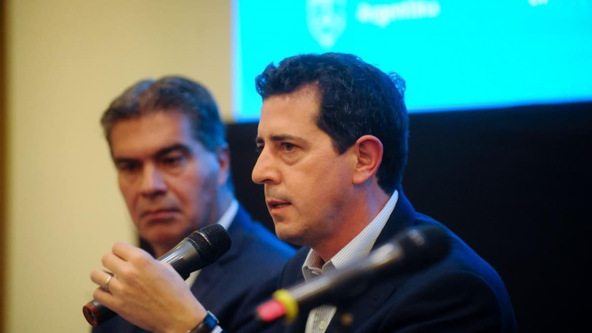 Eduardo “Wado” de Pedro y Jorge Capitanich. Foto: Ministerio del Interior.