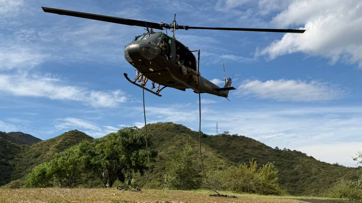 Saltos desde Sea King: así entrenan las Fuerzas Especiales de la Armada Argentina