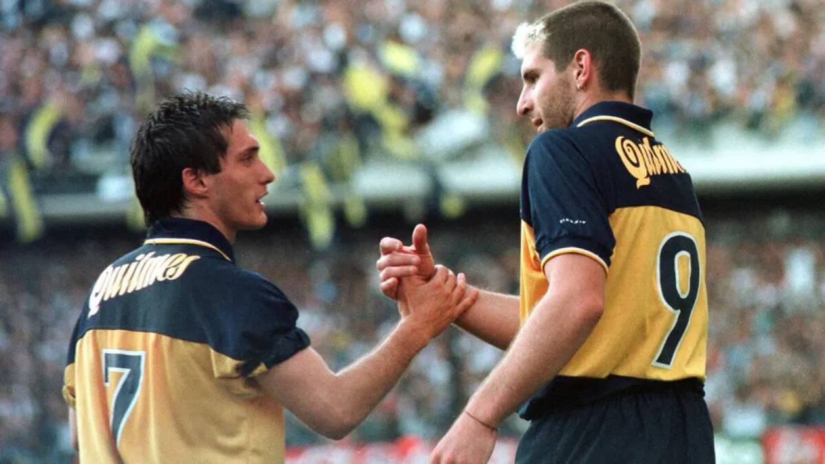 El 9 y el 7 formaron una gran sociedad en Boca.