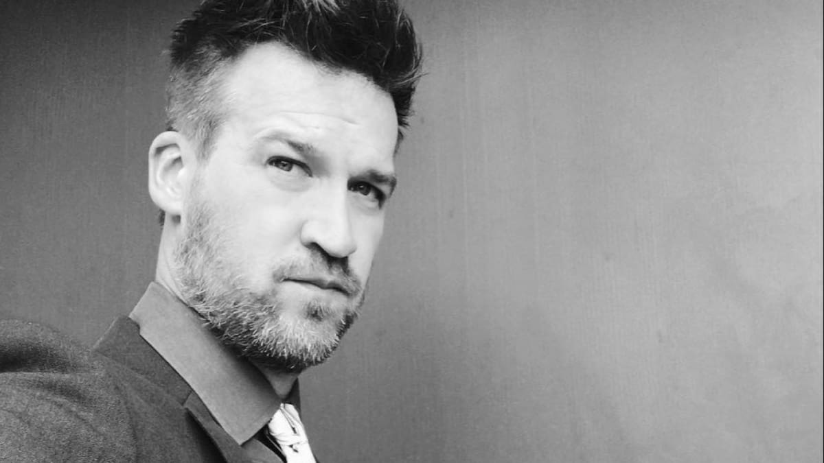Luto en Hollywood: el actor canadiense Kenneth Mitchell murió a sus 49 años