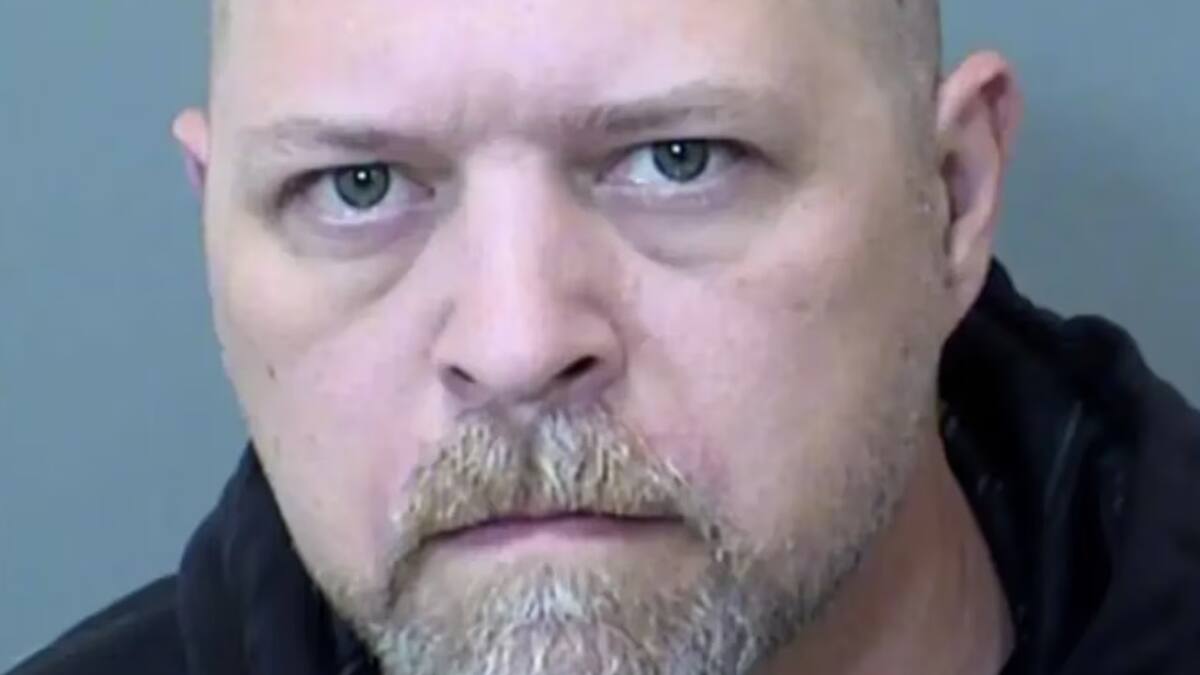 Un guardia de seguridad de una morgue fue descubierto por sus compañeros mientras abusaba de un cadáver