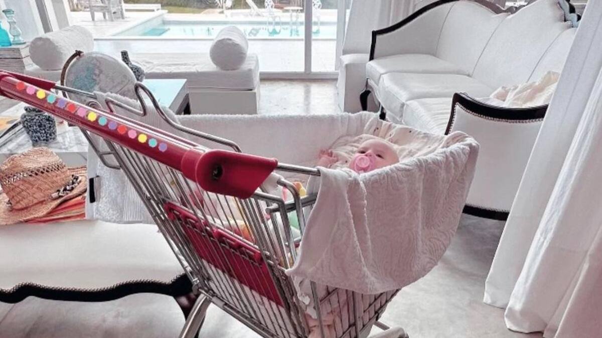 El carrito de compras que personalizó Barby Franco para su hija Sarah. Foto: Instagram @barbaritafranco21.