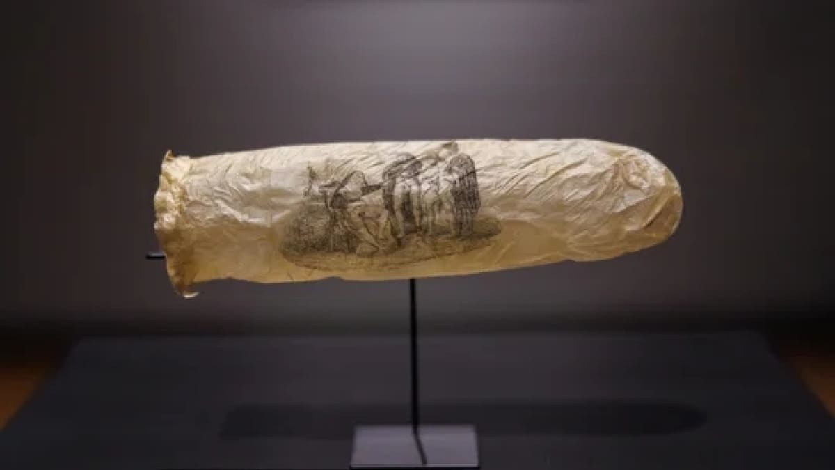 Impresionante exhibición en Ámsterdam: un preservativo de hace 200 años tenía una llamativa estampa erótica