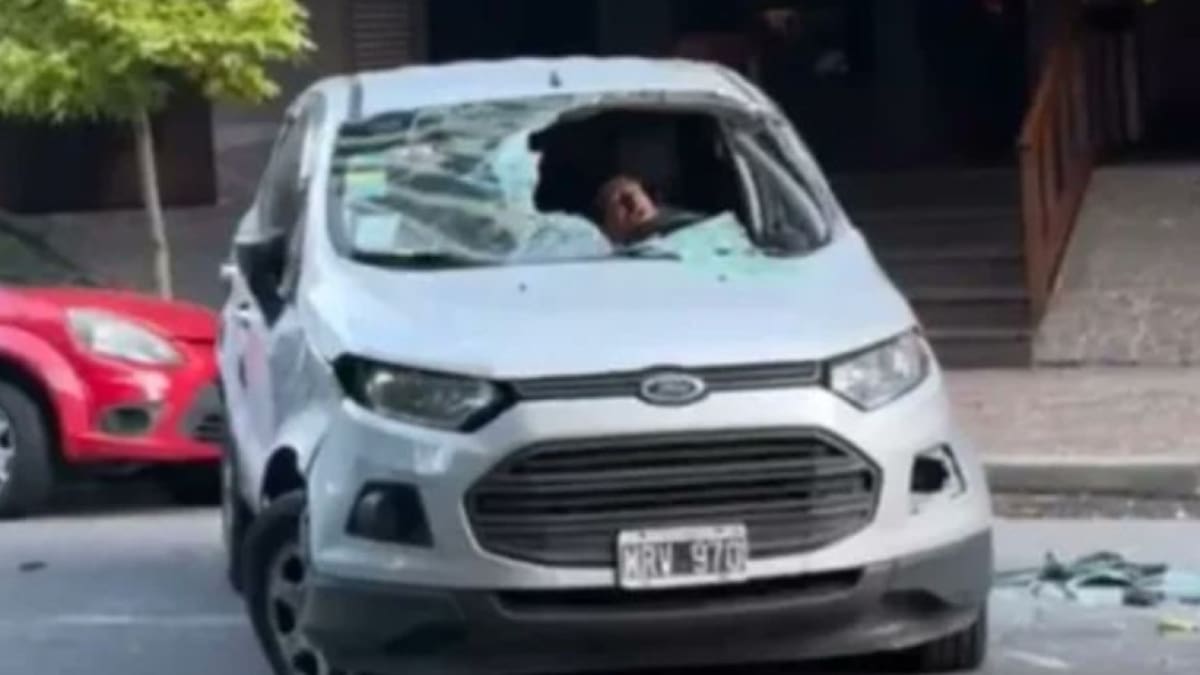 El conductor chocó y se quedó dormido. Foto: X/@rtillynoticias.